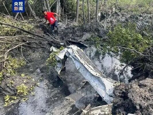 私人飞机坠毁致2死