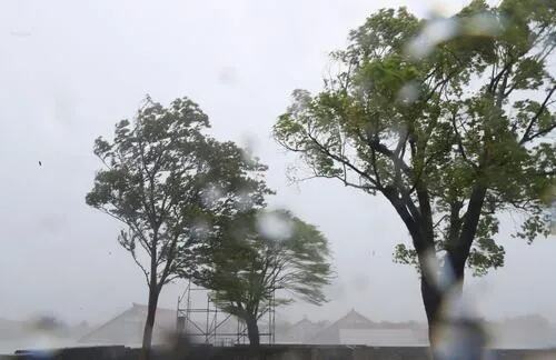 西南华南多雷阵雨