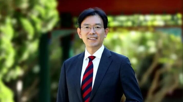 李路明上任清华大学校长