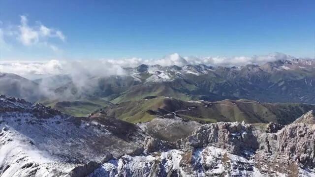 新疆多地强降雪