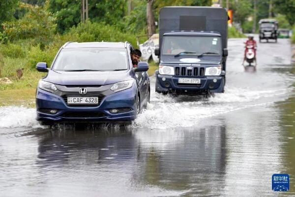 斯里兰卡加姆珀哈遭遇洪水